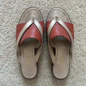 Chic leather sandals. Size 36 (US 6). Gold and dark orange.